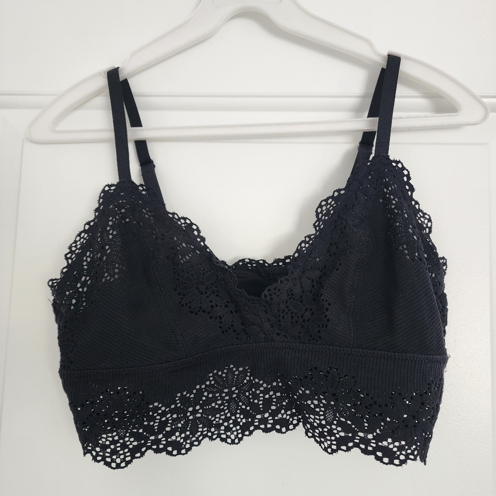 NWOT Aerie Lacy Floral Black Bralette S